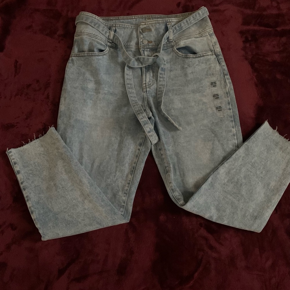 Brand new jeans (juniors)
